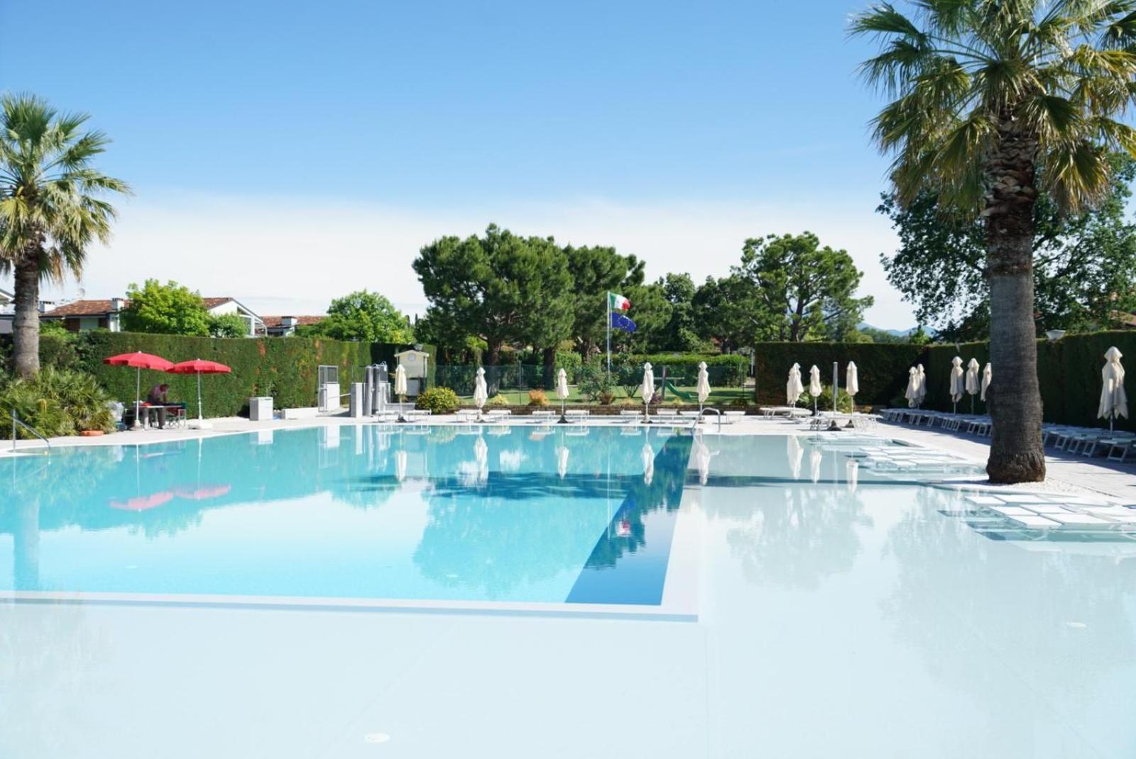 Dagi'S Dolcevita Apartments Cola  Екстер'єр фото